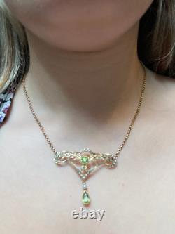 15 carat gold Seed Pearl & Peridot necklace art nouveau circa 1900 0.80 carats