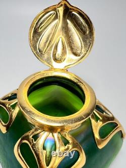 1910 Art Nouveau Loetz Art Iridescent Green Glass Inkwell Ormolu Gold Collar Lid