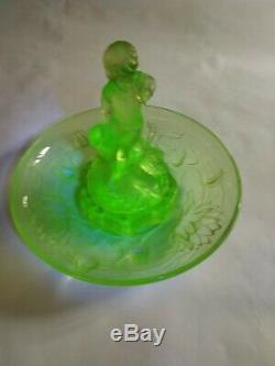 1930s Uranium Glass Peter Pan & Wendy Posy Bowl by Walther & Sohne