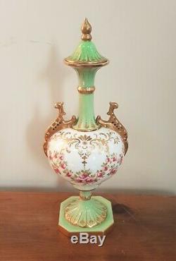 19thC Wedgwood China Vase & Cover Hand Painted Roses Green Gilt Swags Z3536