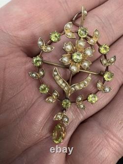 9ct Gold Edwardian Pendant/ Brooch with Peridot and Seed pearls Art Nouveau