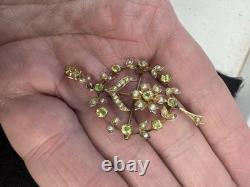 9ct Gold Edwardian Pendant/ Brooch with Peridot and Seed pearls Art Nouveau