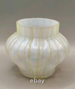 ANTIQUE BOHEMIAN KRALIK ART NOUVEAU GREEN IRIDESCENT ART GLASS VASE 9.5cm