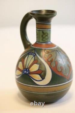 ANTIQUE GOUDA SREBO HOLLAND hand painted PZH 1915 matte glaze POTTERY VASE 6.75