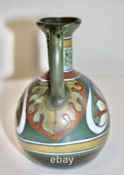 ANTIQUE GOUDA SREBO HOLLAND hand painted PZH 1915 matte glaze POTTERY VASE 6.75