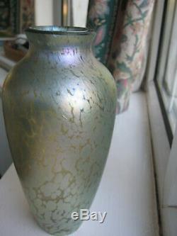 A BEAUTIFUL Loetz glass vase with CRETA PAPILLION decoration, CIRCA 1900