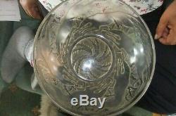 A FINE EARLY good sized R. Lalique fruit bowl, C. 1930's. Chiens pattern