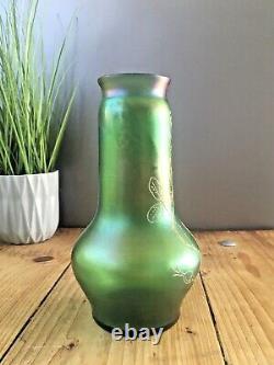 Aesthetic Movement Bohemian Czech Green Iridescent Vase Loetz Kralik Harrach