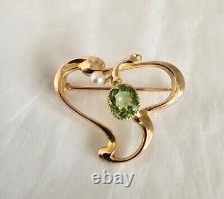 Antique 15ct Yellow Gold brooch. Set with A Peridot. Art Nouveau period. C1900