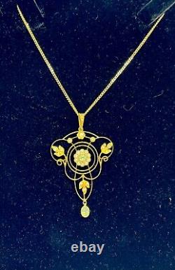 Antique 9ct Gold Art Nouveau Peridot/Seed Pearl Lavalier Pendant 18ct Gold Chain