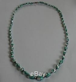 Antique Art Deco Venetian Or Czech Foiled Green Silver Art Glass Beads Necklace