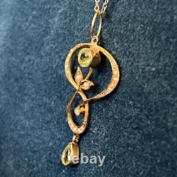 Antique Art Nouveau 14ct Gold Peridot & Pearl Lavalier Pendant c. 1900 2.28 Grams
