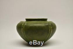 Antique Art Nouveau Grueby Green Five Leaf Pottery Vase