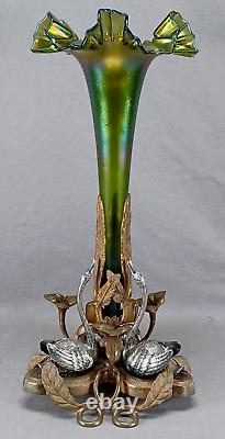 Antique Bohemian Creta Crete Glatt Ruffled Epergne Vase With Bronze Swans Base