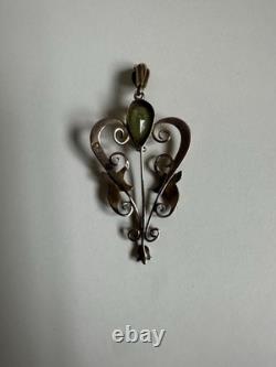 Antique Edwardian 9ct Gold Art Nouveau Peridot Seed Pearl Pendant