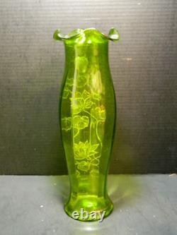 Antique Hand Blown Green Art Nouveau Enameled Lotus Optic Ribbed 15.25 Vase Exc