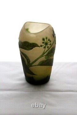 Antique Loetz Richard Art Nouveau cameo glass vase c 1920