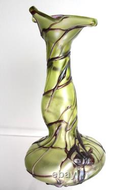 Antique Pallme-König Austrian Art Nouveau Olive Green Iridescent Glass Vase