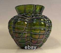 Antique Pallme König & Habel Art Nouveau Iridescent Fadendekor Green Glass Vase