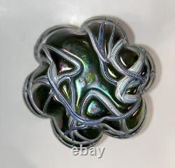 Antique Pallme König & Habel Art Nouveau Iridescent Fadendekor Green Glass Vase