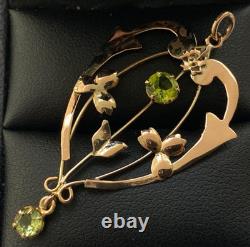 Art Nouveau 9CT Gold Peridot Lavalier Pendant Antique Victorian pendant