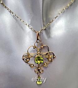 Art Nouveau 9ct Gold & Peridot Pendant & 18 Chain. Refxafod