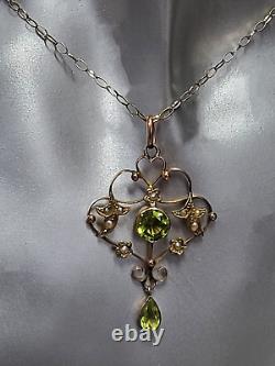 Art Nouveau 9ct Gold & Peridot Pendant & 18 Chain. Refxafod