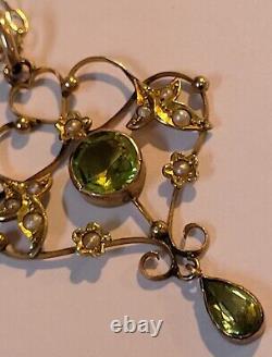 Art Nouveau 9ct Gold & Peridot Pendant & 18 Chain. Refxafod