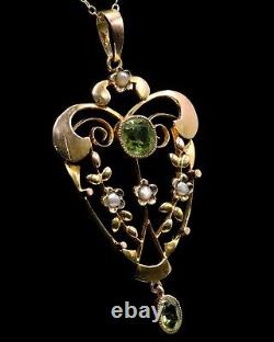 Art Nouveau 9ct gold peridot and pearl pendant with chain