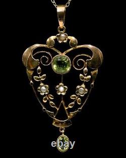 Art Nouveau 9ct gold peridot and pearl pendant with chain