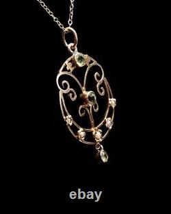 Art Nouveau 9ct gold peridot pendant with chain