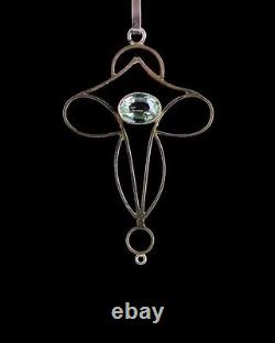 Art Nouveau 9ct rose gold greenstone pendant