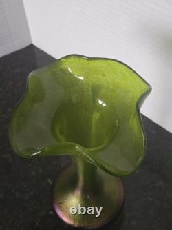 Art Nouveau Art Glass Hand-Blown Green Purple Iridescent 7 Loetz Ruffle Vase