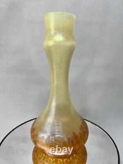 Art Nouveau Loetz Candia Papillon Iridescent Vaseline Uranium Glass Vase 8.25'