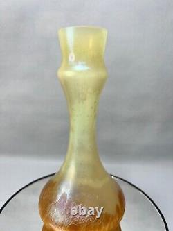 Art Nouveau Loetz Candia Papillon Iridescent Vaseline Uranium Glass Vase 8.25'