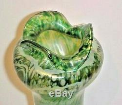 Art Nouveau Loetz Era 10 Fritz Heckert Changeant Art Glass Vase