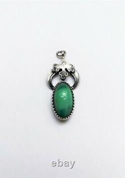 Art Nouveau green chalcedony cabochon silver leaf banded agate pendant