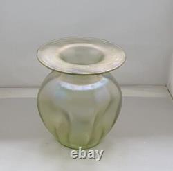 Arts & Crafts / Art Nouveau Loetz Creta Glatt large Dimple vase