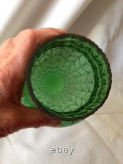 Beautiful Art Nouveau Loetz Style Green Iridescent Glass Vase Leaf Pattern