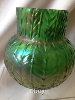 Beautiful Art Nouveau Loetz Style Green Iridescent Glass Vase Leaf Pattern