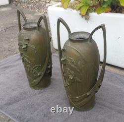 Beautiful Art Nouveau floral green spelter vases, B. Poccard 1902, Secessionist