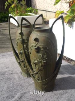 Beautiful Art Nouveau floral green spelter vases, B. Poccard 1902, Secessionist