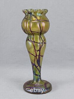 Bohemian Pallme Konig Green Veined Iridescent Art Nouveau Glass Vase Circa 1905