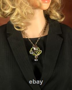 Brooch Pendant Art Nouveau Green Leaf Baroque Black Vintage Style QD12