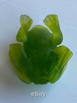 Daum Crystal Green Sitting Frog-grenouille With Gold Eyes Signed