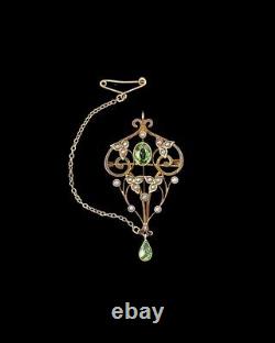 Edwardian Antique Art Nouveau 9ct gold peridot and pearl brooch