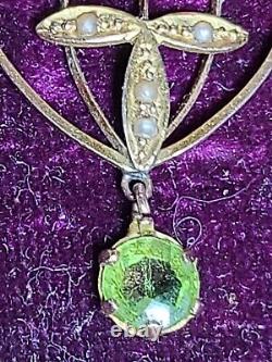 Edwardian Art Nouveau 9ct Rose Gold Lavalier Pendant Set with Two Peridot