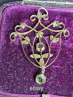Edwardian Art Nouveau 9ct Rose Gold Lavalier Pendant Set with Two Peridot