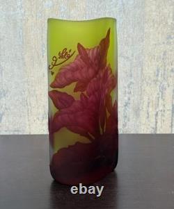 Émile Gallé Cameo Glass Vase c. 1900 Art Nouveau Red Leaves on Green 9 Tall