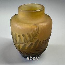 Emile Galle cameo glass Fern cabinet vase